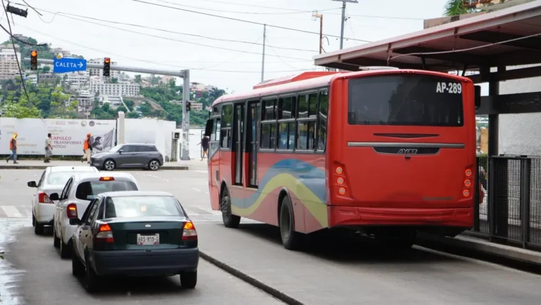 La crisis del Acabús: a pesar del alza de tarifa, el servicio se desploma en Acapulco