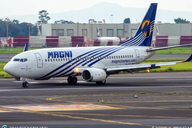 La crisis laboral que detuvo un vuelo en el AICM: Magnicharters bajo la lupa