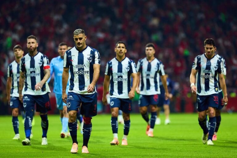 La implosión en Rayados: Ramos y Torrent cierran un ciclo de crisis