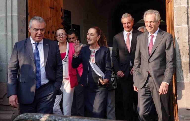 La incertidumbre del T-MEC: Sheinbaum confía en acordar con Trump pese a las amenazas