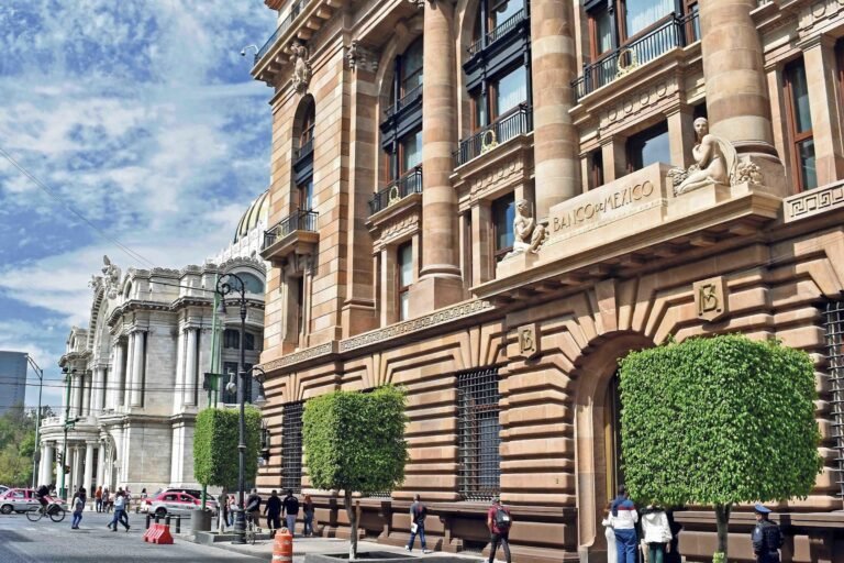 La reducción de tasas de Banxico y el riesgo arancelario de Donald Trump