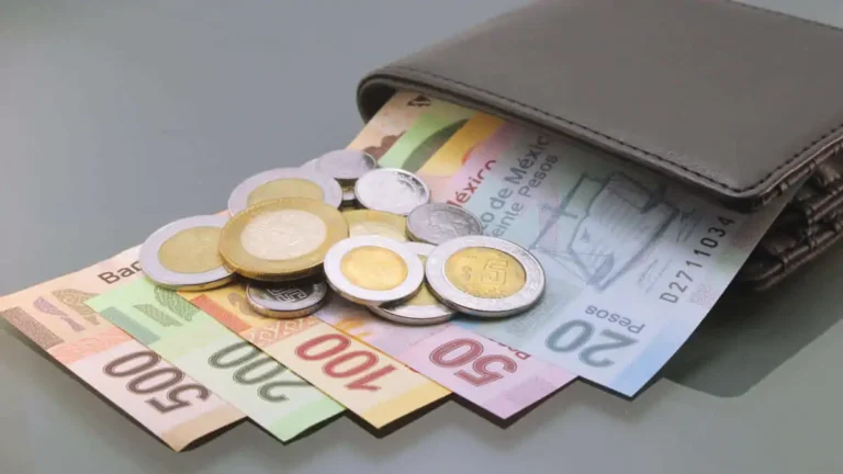 La salud en México depende del bolsillo y el trabajo no pagado de $1.12 billones