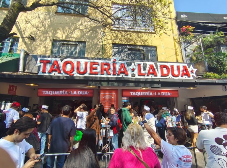 La taquería Dua Lipa en México: análisis de un fenómeno de fervor y caos logístico