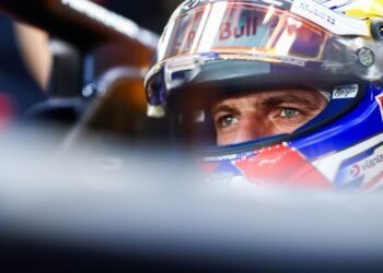 Max Verstappen Abu Dhabi 2025, Red Bull Racing, Lando Norris McLaren, estrategia neumáticos F1, campeonato mundial 2025