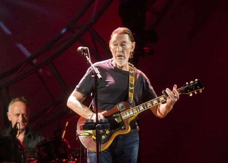 Muere Christopher Anton Rea: La carretera al cielo de la voz grave del blues navideño