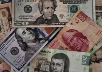 Peso mexicano toca su máximo en 18 meses ante la caída del dólar