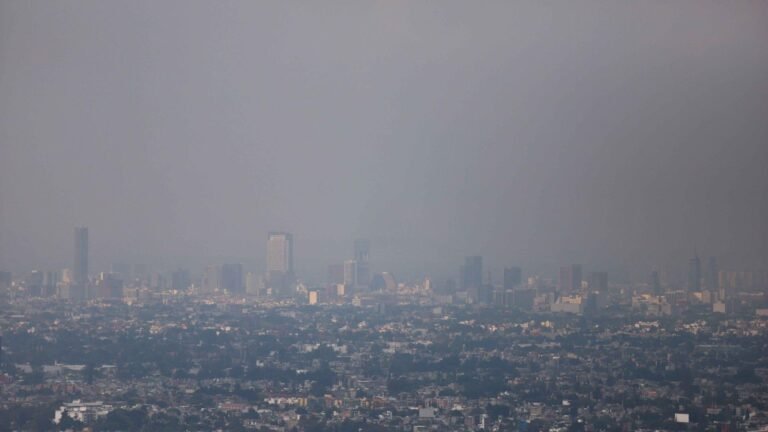 Post-Navidad tóxica: La contingencia ambiental que frena al Estado de México