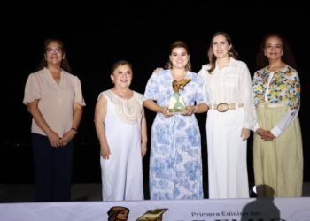 “SIRENAS DEL PARAÍSO”: Realizan primera edición del Premio Municipal de Turismo en Isla Mujeres