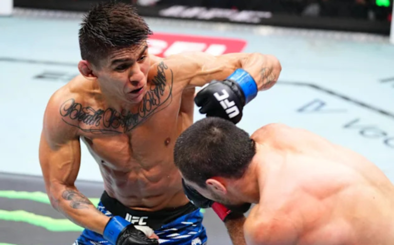 La revancha de Mario Bautista en UFC Vegas 113: ¿podrá detener al "lok dog" Oliveira?