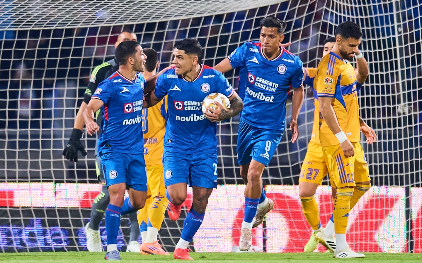 Semifinal Apertura 2025: La obligación de ganar que asfixia a Cruz Azul ...