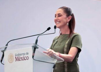 Sheinbaum ante la crisis: "Somos un movimiento social con respaldo mayoritario"