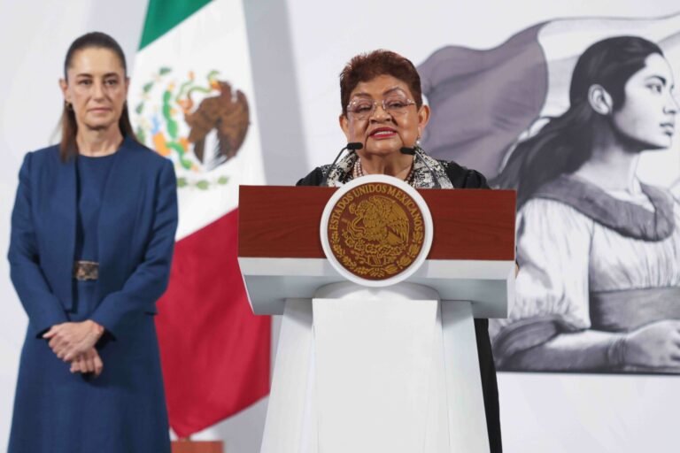 Sheinbaum envía terna de mujeres a la FGR: ¿Es tiempo de Ernestina Godoy?