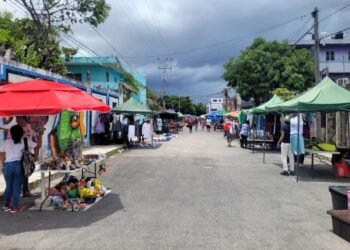 POR PRIMERA VEZ: Activarán tianguistas ocho plazas el 24 de diciembre