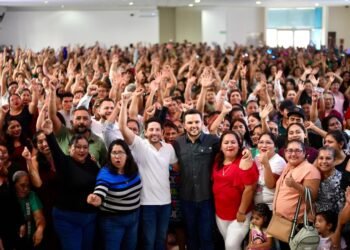 Encabeza Renán Sánchez Tajonar encuentro ciudadano en Cancún