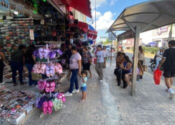 COMERCIO DECEMBRINO: Reporta CANACO repunte de ventas en Playa del Carmen al cierre de 2025
