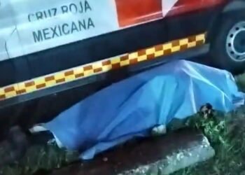 EN VÍSPERAS DE NOCHEBUENA: Muere motociclista en aparatoso accidente
