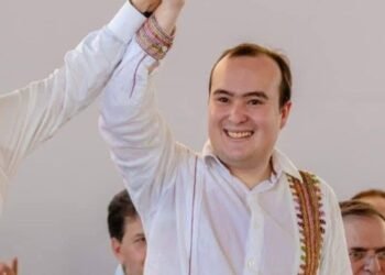 | SARGAZO POLÍTICO | TULUM: Sigue «posicionándose» «Kike Vázquez»