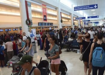INTENSA JORNADA: Programa casi 500 vuelos el aeropuerto de Cancún