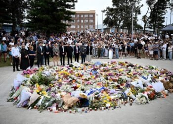 Australia aprueba leyes contra el odio y armas tras ataque en Sídney