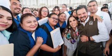 CERTEZA LABORAL: Entregan 71 bases y nombramientos en el IMSS