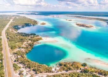 MEJORARÁ ACCESO A HOTELES: Planean ampliar costera de la laguna de Bacalar