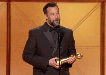 El Globo de Oro que Noah Wyle le arrebató a Diego Luna por The Pitt