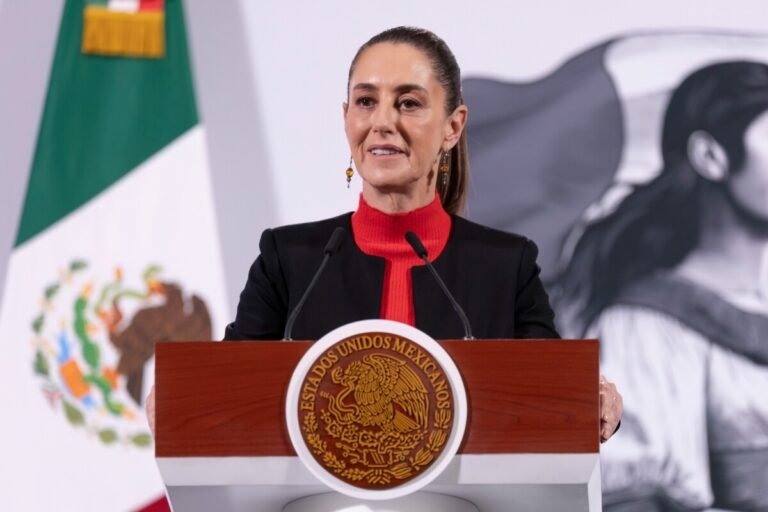 El costo de la democracia: Sheinbaum defiende la reforma electoral ante el fantasma del autoritarismo