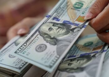 El dólar inicia 2026 con un avance marginal: ¿Por qué sigue cerca de los $18?