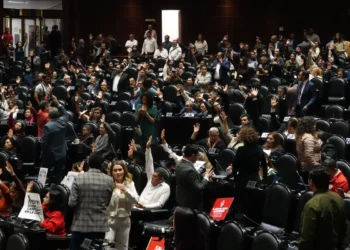 Falta de acuerdo con PT y PVEM pone en riesgo la reforma electoral