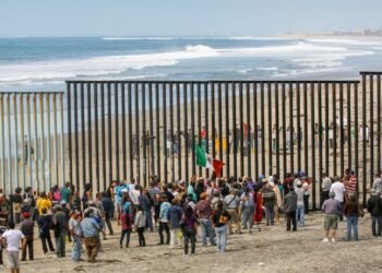 Flujos migratorios en México caen 92% tras cambio de gobierno en EE. UU.