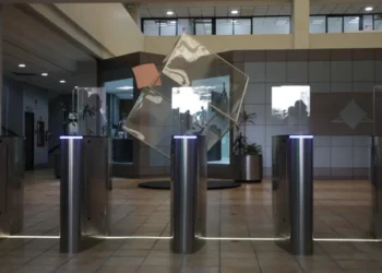 INE eleva su seguridad al nivel de Presidencia y FGR con torniquetes y cámaras