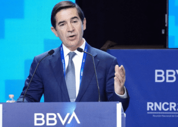 La estrategia de BBVA: invertir 100,000 millones para defender el mercado