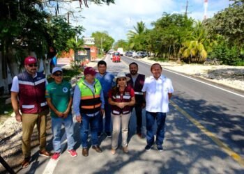 VIALIDAD A HOLBOX: Arranca Mara Lezama rehabilitación de tramo carretero