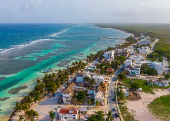 MAHAHUAL EN DISPUTA: Concede Juzgado suspensión contra cambios de uso de suelo