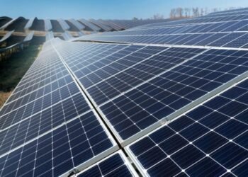 Arrancan tres proyectos de energía limpia en sur de QR