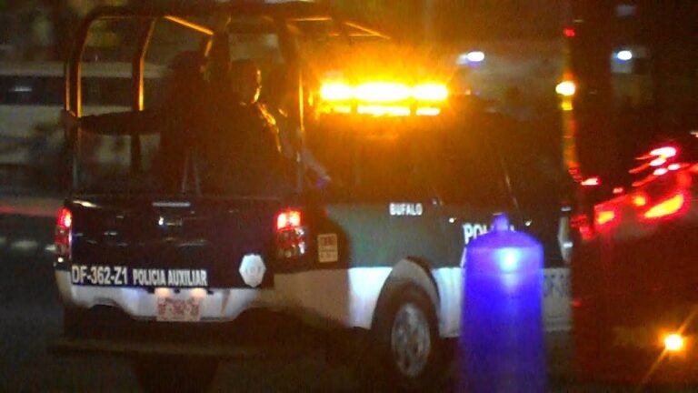 Pánico en el Centro: balacera en tianguis del juguete deja un muerto y un herido