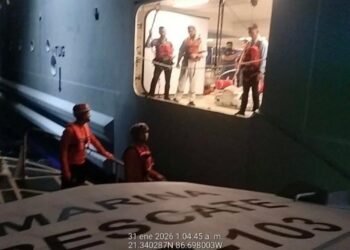 Evacua la Marina a turista con malaria de un crucero cerca de Isla Mujeres