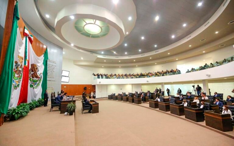 Tamaulipas debate obligatoriedad de desfibriladores en espacios concurridos