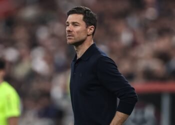 Terremoto en el banquillo blanco: el Real Madrid destituye a Xabi Alonso