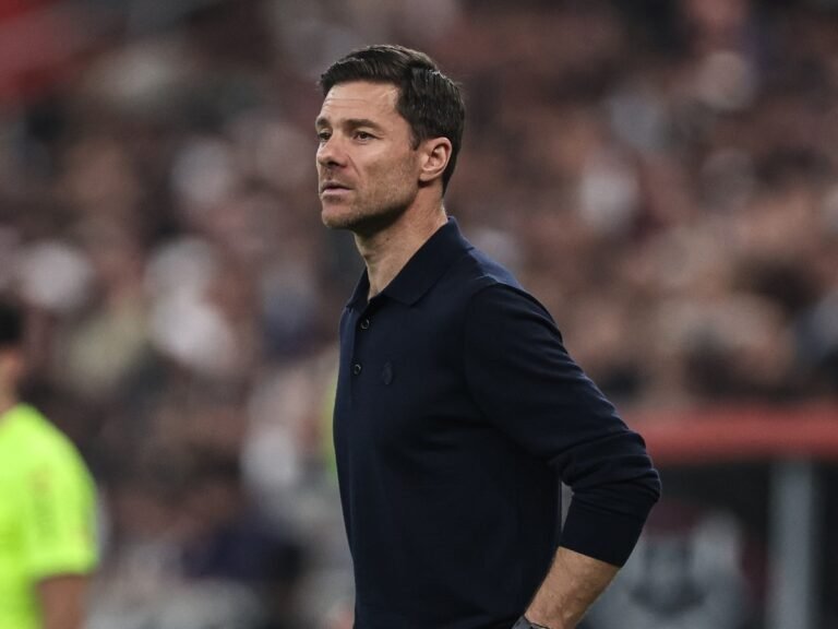 Terremoto en el banquillo blanco: el Real Madrid destituye a Xabi Alonso