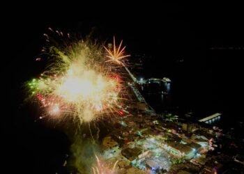 ISLA MUJERES: Despiden el 2025 en el Gran Baile de Año Nuevo