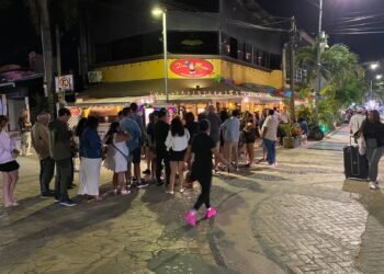 CIERRE DE AÑO: Restaurantes operan hasta 90% en Cancún al iniciar 2026