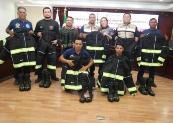 Refuerzan equipo del Cuerpo de Bomberos de Isla Mujeres