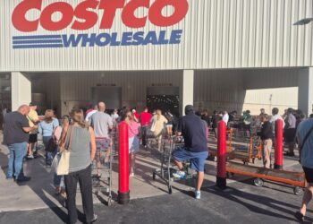 EN SUS MARCAS, LISTOS…: Así amanece Costco a unos días del Día de Reyes (VIDEO)