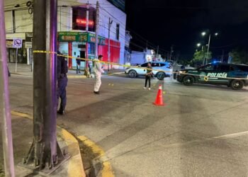 Lesionan a guardia tras ataque armado al bar No Name en Playa del Carmen