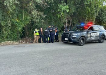 Auxilian a mujer tras hallarla sin ropa en Playa del Carmen