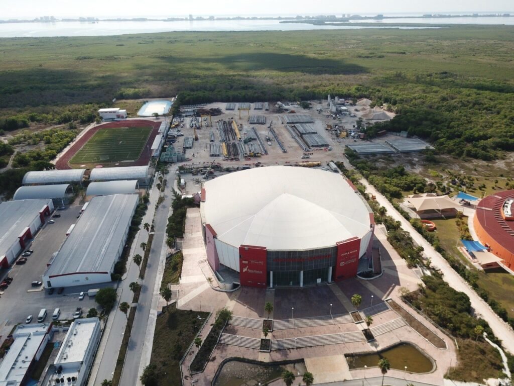 photo 5757875883812260625 y