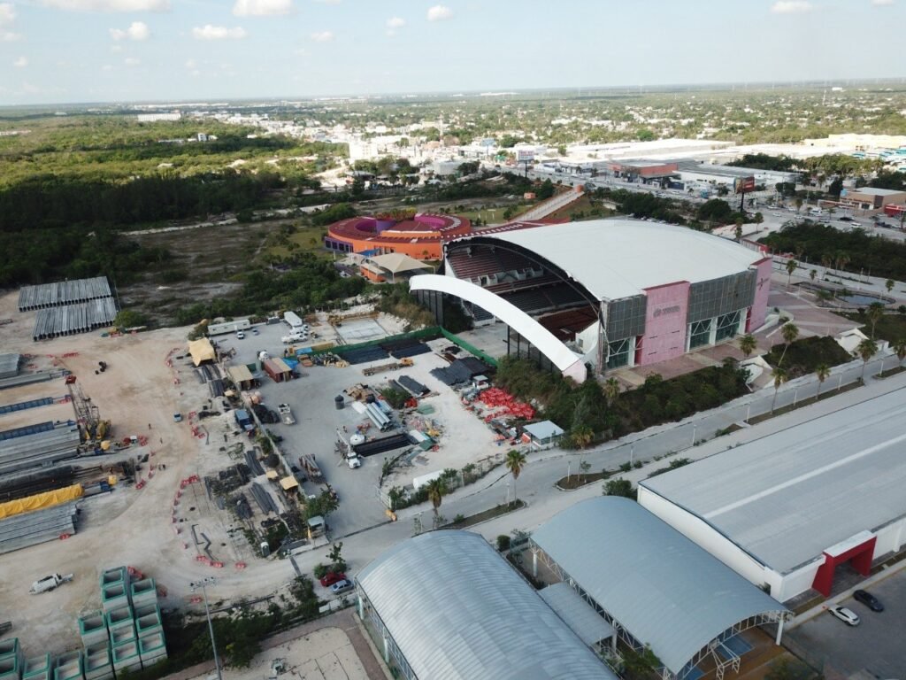 photo 5757875883812260626 y