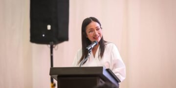 | ROMPEOLAS | Yensunni: Boda, encuestas y reajustes