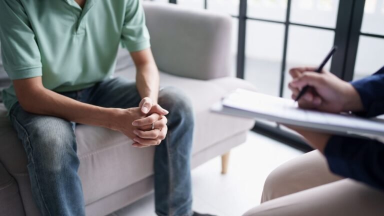 Abusos y fallas: Quejas clave de habitantes en Playa del Carmen